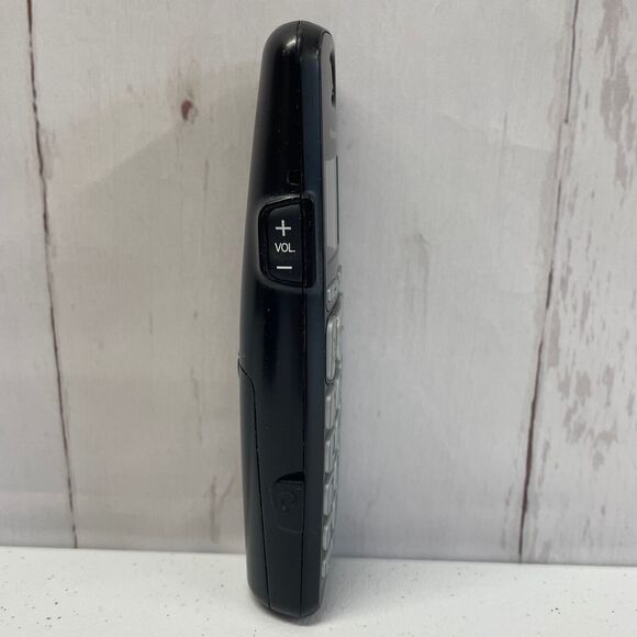 Panasonic KX-TGE260 Bluetooth Answering Machine Base & KX-TGEA20 Cordless Phone - Picture 6 of 8